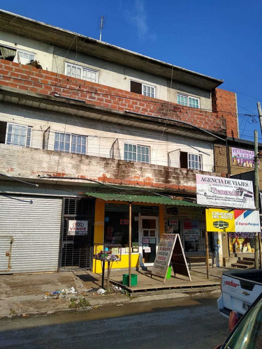 Imagen 2 de 14 de Complejo De Locales Y Departamentos