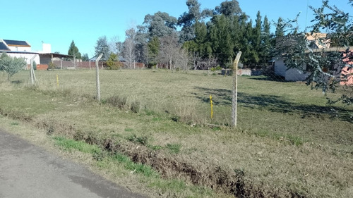 Terrenos Sobre Un Pueblo Entre Chascomus Y La Plata. ( La Posada)