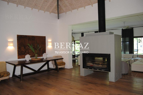 Casa Venta Los Laureles - Pilar