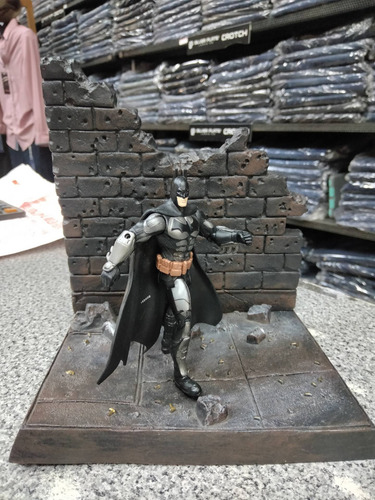 Dc Multiverse Batman, Armored Batsuit, Arkham City, 11 Cms!! (Usado)