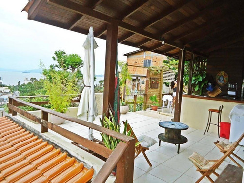 Imagem 25 de 30 de Casa Com Vista Mar Na Agronômica, Florianópolis - . - Ca0250