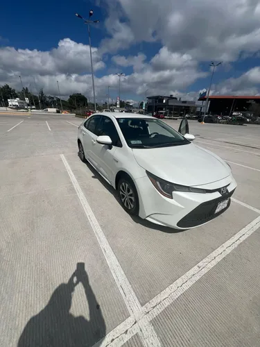 Toyota Corolla 1.8 Hybrid At