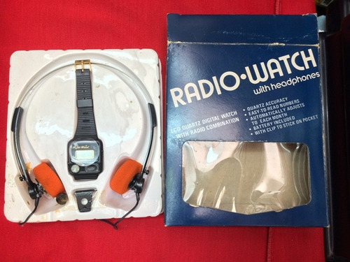 Imagen 4 de 10 de Antiguo Reloj Radio