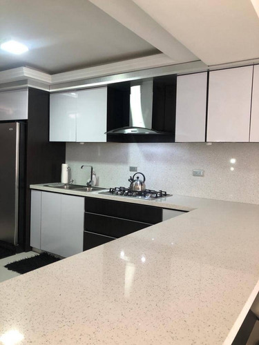 Imagen 20 de 26 de Venta Townhouse Tazajal Naguanagua 0412-4860923.