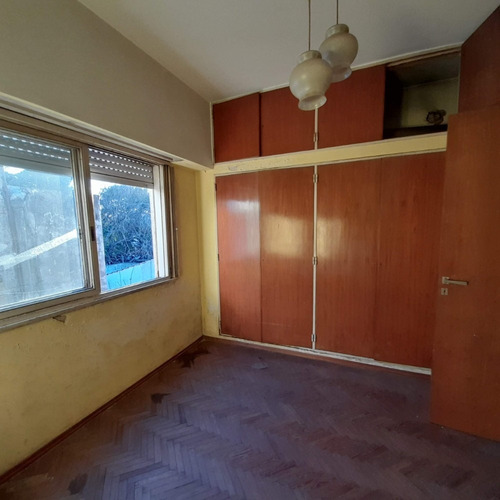 Imagen 10 de 14 de Venta En Bloque. Ph De 2 Unidades Con Ingreso Independiente, Garage, Terraza, Amplio Fondo Libre, Y Quincho. Ideal Constructor - Sobre Calle French - Moron Sur