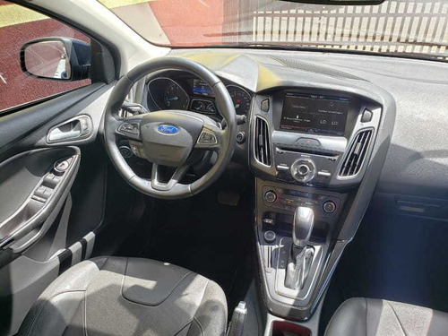 Ford Focus Titanium 2.0 16v(aut.) 5p (flex)