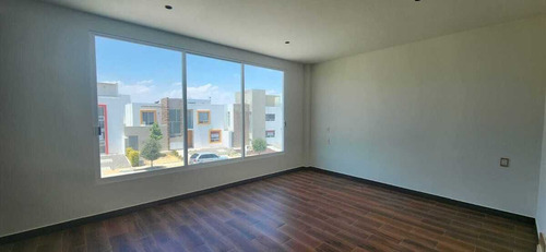 Casa En Venta En Residencial Mallorca, 4 Recamaras, Estudio, Cto Serv, 3 Autos