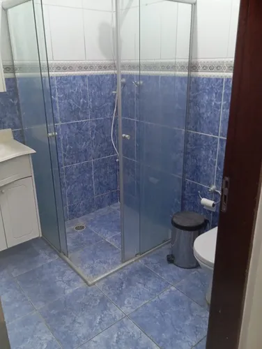 Casa Sobrado Com 02 Dormitórios, Lavabo E Móveis Planejados