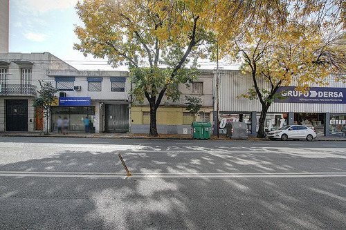 Terreno Emplazado En El Barrio De Flores, Sobre La Av Juan Bautista Alberdi .