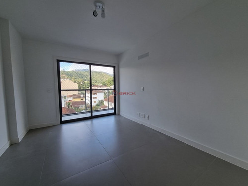 Imagem 9 de 15 de Apartamento Com 2 Quartos Sendo 1 Suíte, 93 M² Em Agriões - Teresópolis/rj. - Ap02035 - 70998162