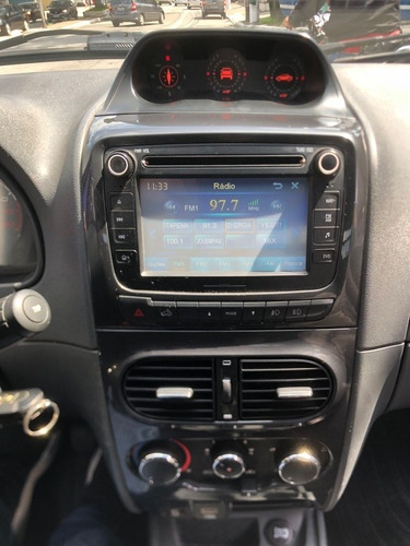 Imagem 9 de 12 de Fiat Strada 2018 1.8 16v Adventure Cab. Dupla Flex 3p
