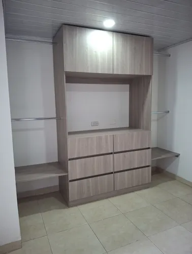 Casa 3 Niveles, Conjunto Cerrado