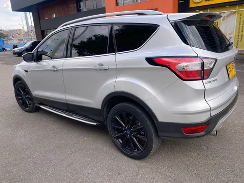 Ford Escape 2.0 Titanium