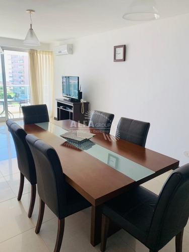 Imagen 25 de 28 de Venta De Hermoso Apartamento A Metros Del Mar