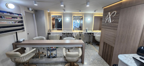 Local Amoblado Para Spa Peluquería Venta Fondo De Comercio Sabana Grande No Esta A Pie De Calle 39 Mts2 Sonmetros2