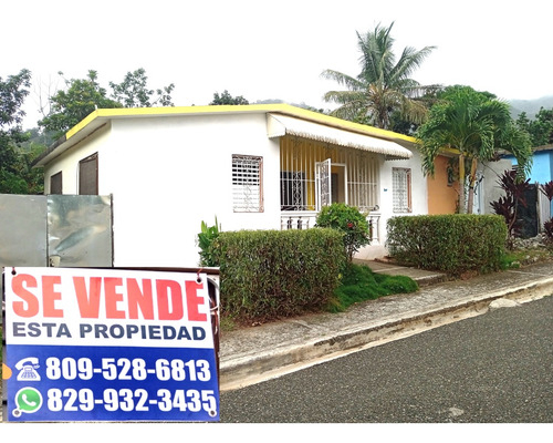 Casa En La Ciénaga San José De Ocoa ,entorno Agradable