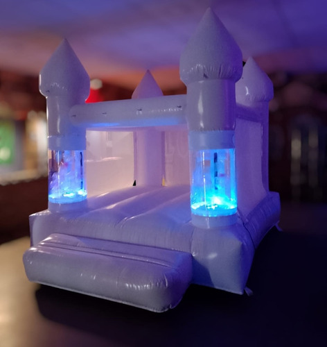 Alquiler Inflable Blanco 3x3 C/luces Led Y Fiesta De Globos