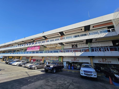Acogedor E Iluminado Local Comercial Ubicado En El C.c. Parque Aragua 24-17294 Ec