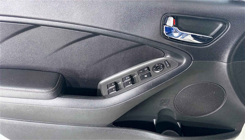 Imagen 8 de 15 de 113130 - Kia Forte Sedan 2018 Con Garantía