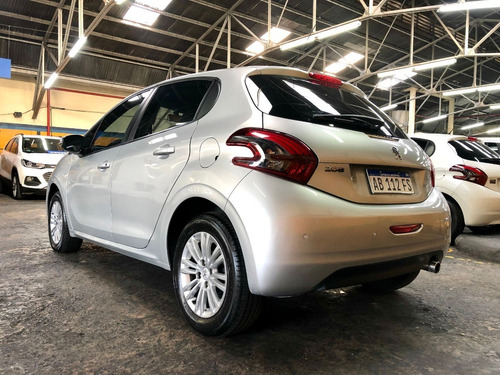 Imagen 6 de 14 de Peugeot 208 1.6 Allure Nav Tiptronic 2017