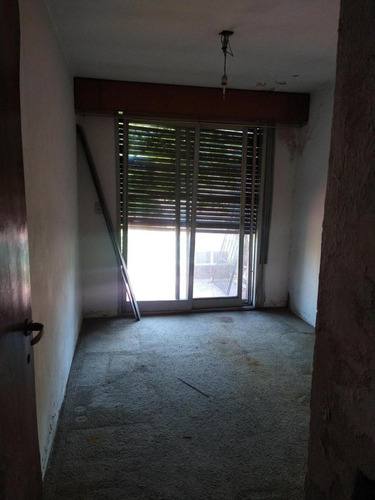 Departamento En Venta - 3 Dormitorios 2 Baños - 248mts2 - Bernal