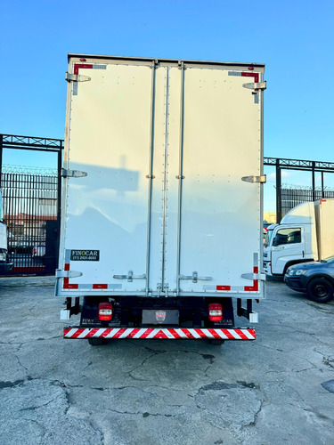 Volkswagen Express + 4x2 2023 - Baú Carga Seca