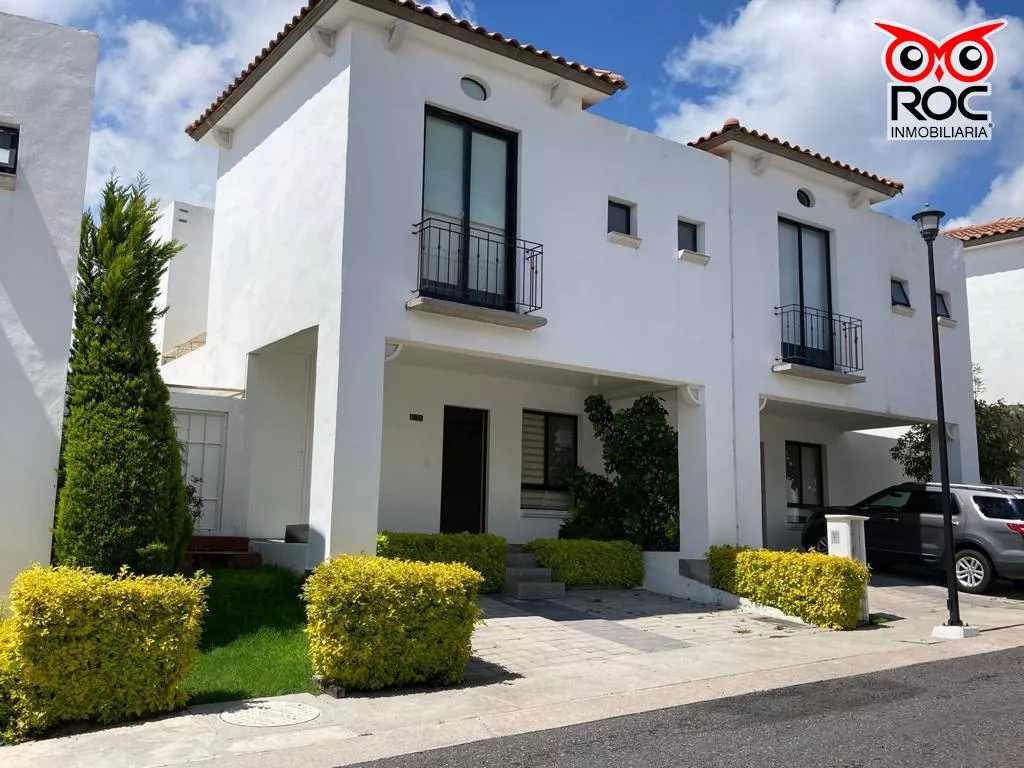 Casa En Venta En Privada, San Isidro Juriquilla, Querétaro.