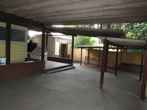 Chácara Com 2 Dormitórios À Venda, 1600 M² Por R$ 680.000,00 - Dois Córregos - Piracicaba/sp - Ch0037