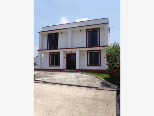 Imagen 2 de 12 de Casa Sola En Venta El Lencero