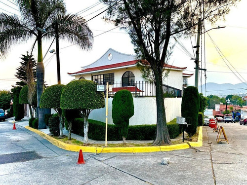 Casa En Venta, Lomas De La Hacienda, 4 Recámaras.