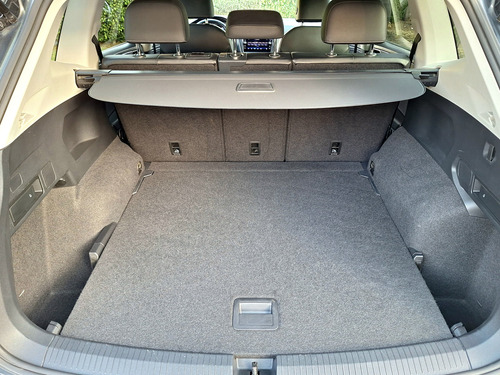 Volkswagen Tiguan 5p Comfortline L4/1.4/T Aut