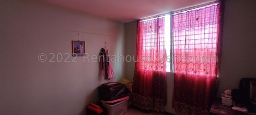Imagen 17 de 30 de * Apartamentos En Venta * Zona Este Barquisimeto Lara Codigo # 23-16461 Mas Informacion :: 412 - 1498654 , Katty Vasquez Rentahouse Co.