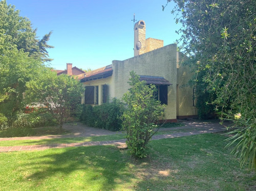 Casa  En Venta En Champagnat, Pilar, G.b.a. Zona Norte