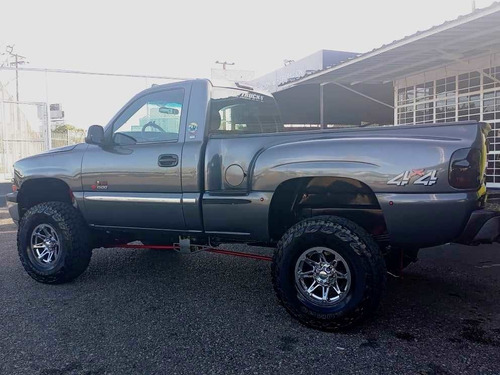Imagen 5 de 10 de Chevrolet Silverado