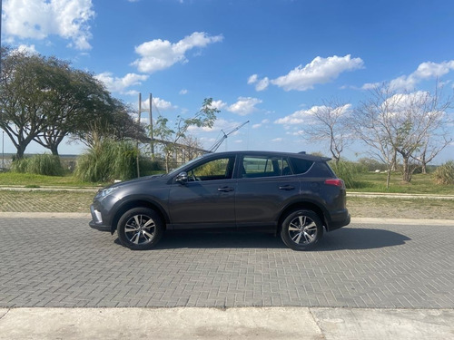 Imagen 7 de 8 de Toyota Rav 4, 2.0 Tx. Modelo 2017.