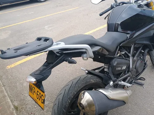 Moto Muy Bien Cuidada Con Poco Uso. Como Nueva.