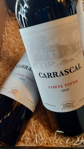 Weinert Carrascal Corte Tinto - San Vicente Wine