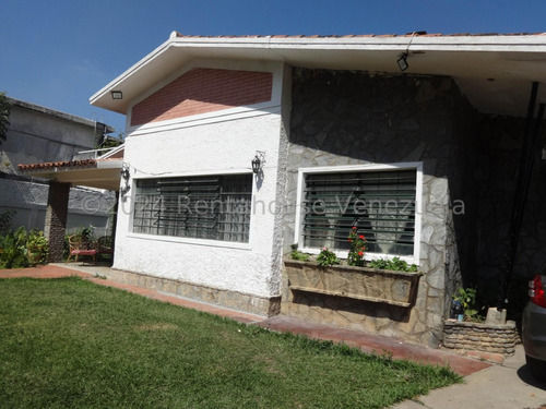 Casa Con Excelente Distribucion A La Venta Ubicado En Alto Prado  #24-20485 On Caracas - Baruta 