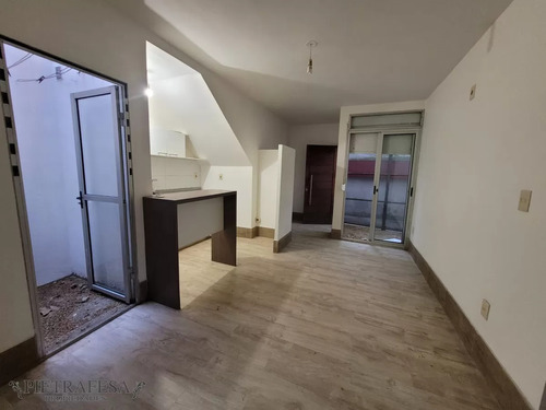 Apartamento En Venta Con Renta 1 Dormitorio 1 Baño Con Patio Y Parrillero - Av. Rivera - Buceo