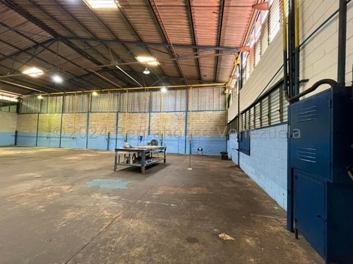 En Alquiler Gran Galpón Con Excelente Ubicacion En Zona Industrial De San Jacinto Db 24-28171