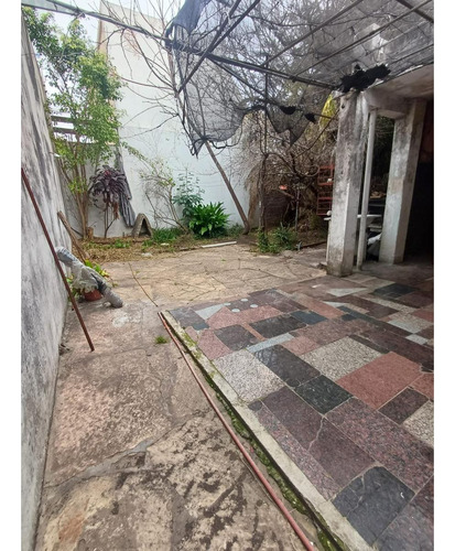 Casa Lote Propio En Esquina - Villa Luzuriaga
