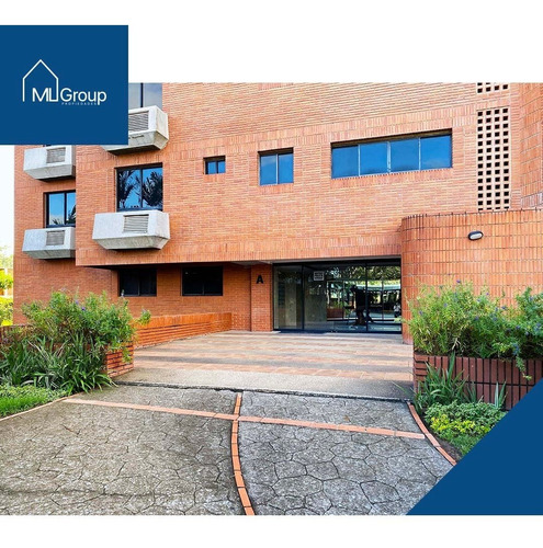 Imagen 13 de 14 de Amplio Apartamento Conjunto Residencial Leofling Plaza