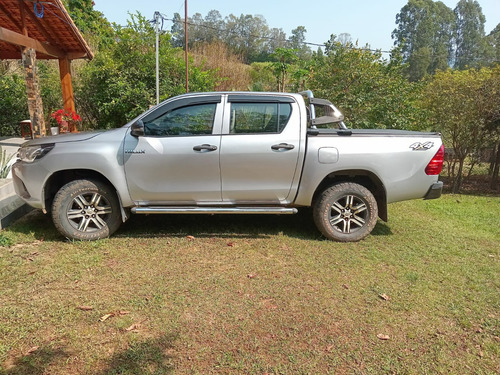 Toyota Hilux 2.8 STD 4X4 CD 16V DIESEL 4P MANUAL