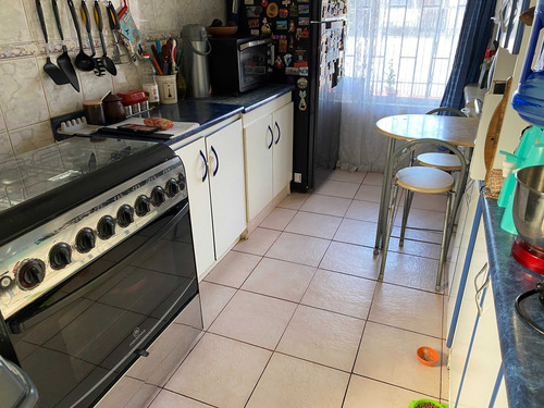 Vendo Amplia Casa Metro El Sol Maipu (104250)
