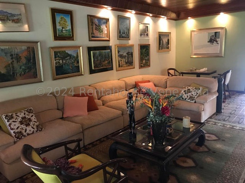 Hermosa Casa De Una Planta Con Grandes Espacios Y Bella Terraza En Santa Paula. Mls # 25-13494 Lp