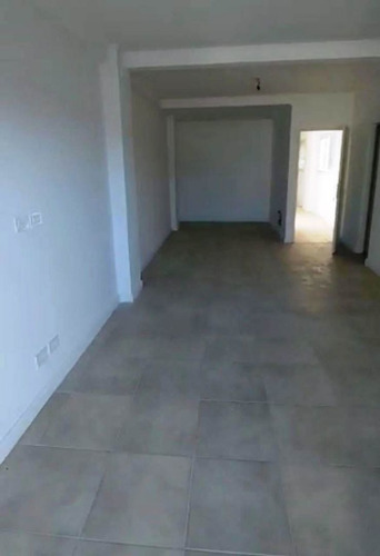 Imagen 3 de 10 de Hermoso Departamento Centrico En Venta #trenquelauquen