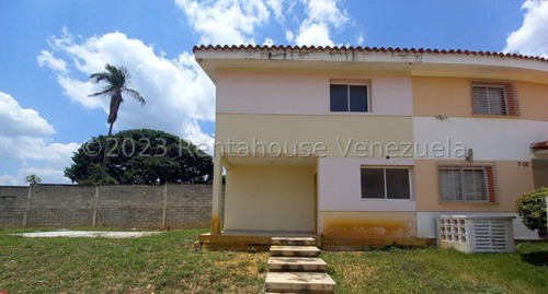 Milagros Inmuebles Casa Venta Cabudare Lara La Piedad Norte Economica Residencial Economico  Rentahouse Codigo Referencia Inmobiliaria N° 24-5268