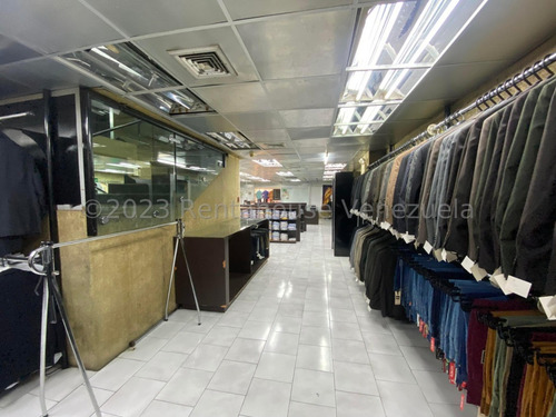 LG Vendo En Chuao El Local Mas Grande Y Mejor Ubicado Del Ccct Con La Vitrina Mas Amplia Del Centro Comercial
