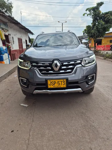 Renault Alaskan Full equipo