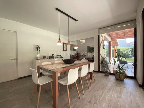 Casa Moderna En Venta, La Reserva